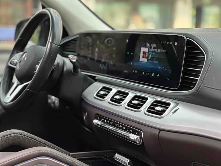 Фото 13 - Mercedes-Benz GLE-Class