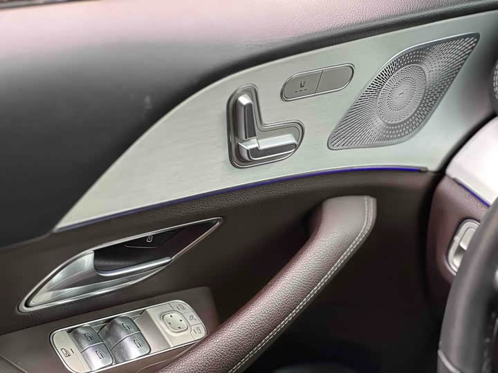 Фото 15 - Mercedes-Benz GLE-Class