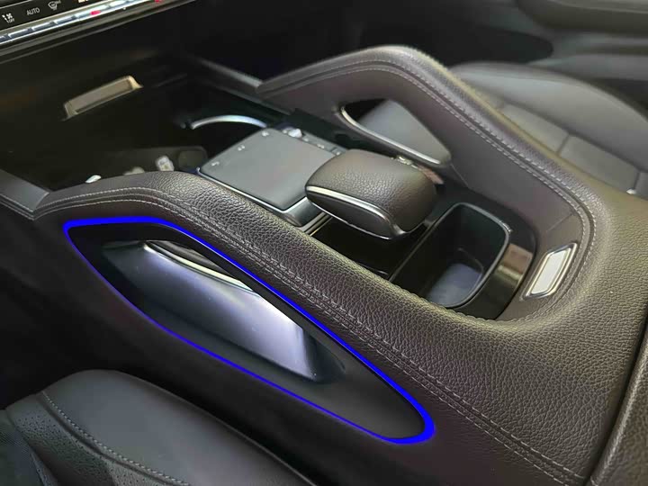 Фото 18 - Mercedes-Benz GLE-Class