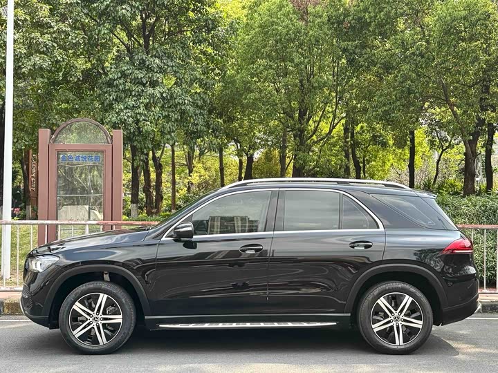 Фото 2 - Mercedes-Benz GLE-Class