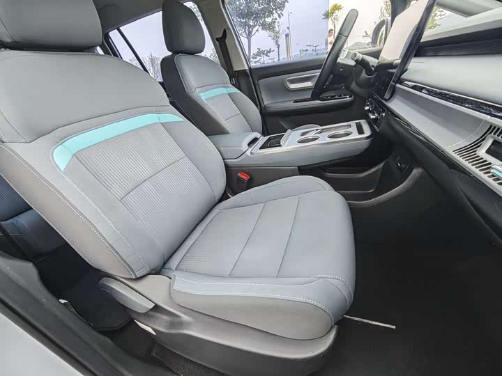 Фото 15 - GAC Aion Y