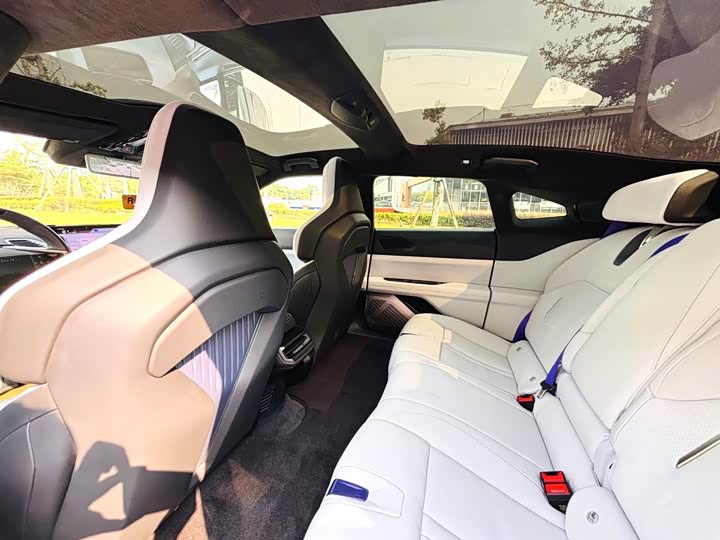 Фото 5 - HiPhi Z