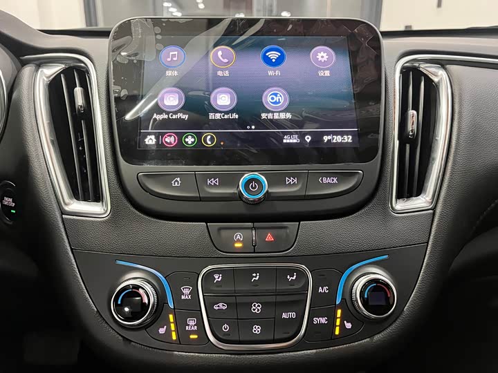 Фото 10 - Chevrolet Malibu XL