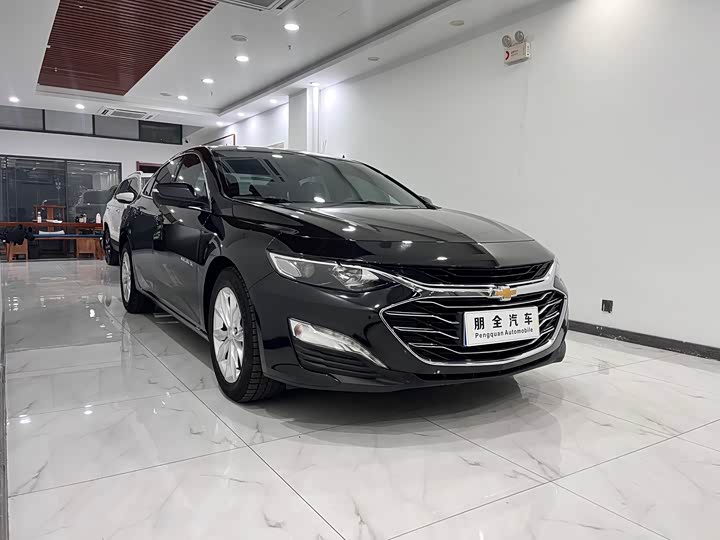 Фото 3 - Chevrolet Malibu XL