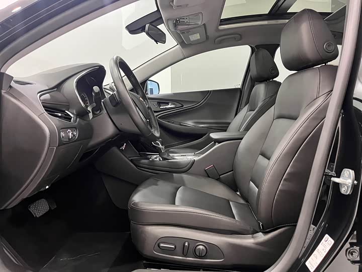 Фото 4 - Chevrolet Malibu XL