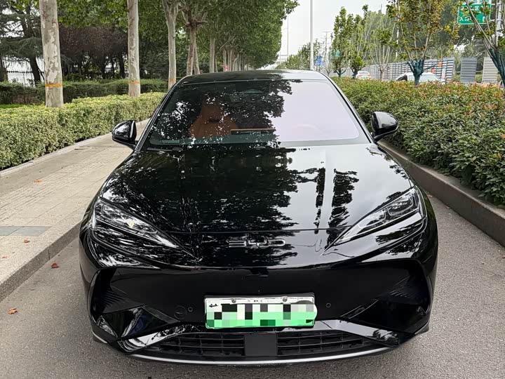 Фото 1 - BYD Sea Lion 07 EV