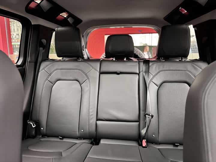 Фото 11 - Land Rover Defender