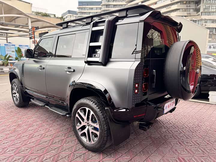 Фото 18 - Land Rover Defender