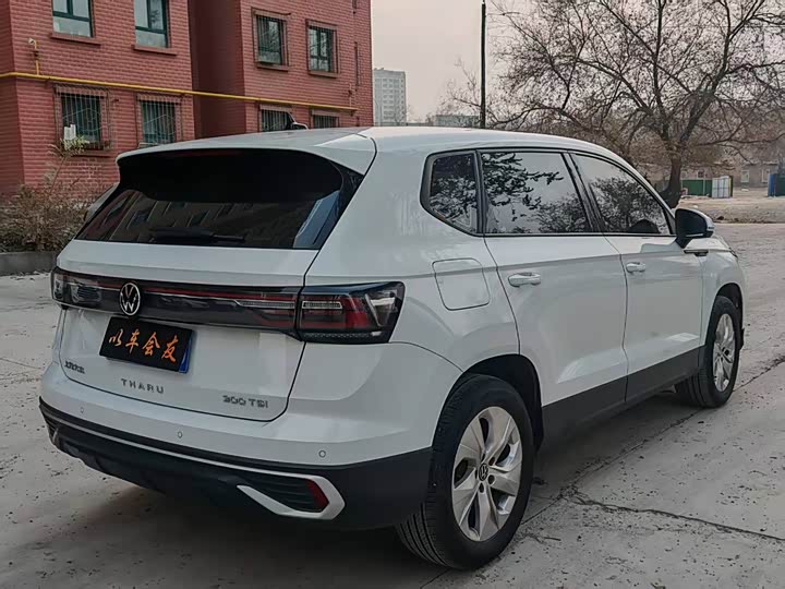 Фото 5 - Volkswagen Tharu