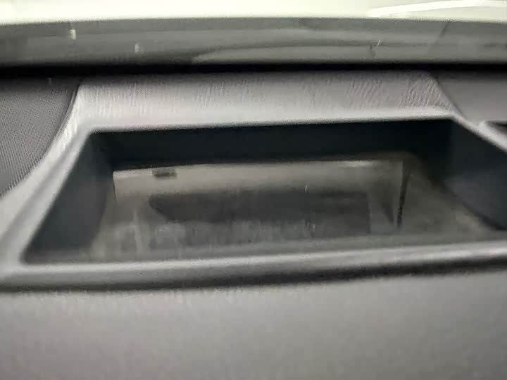 Фото 9 - Toyota Camry