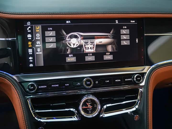 Фото 18 - Bentley Flying Spur