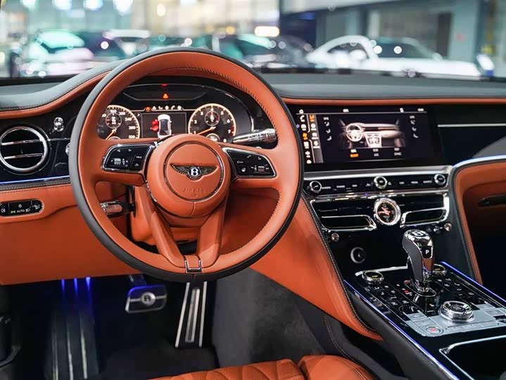 Фото 2 - Bentley Flying Spur