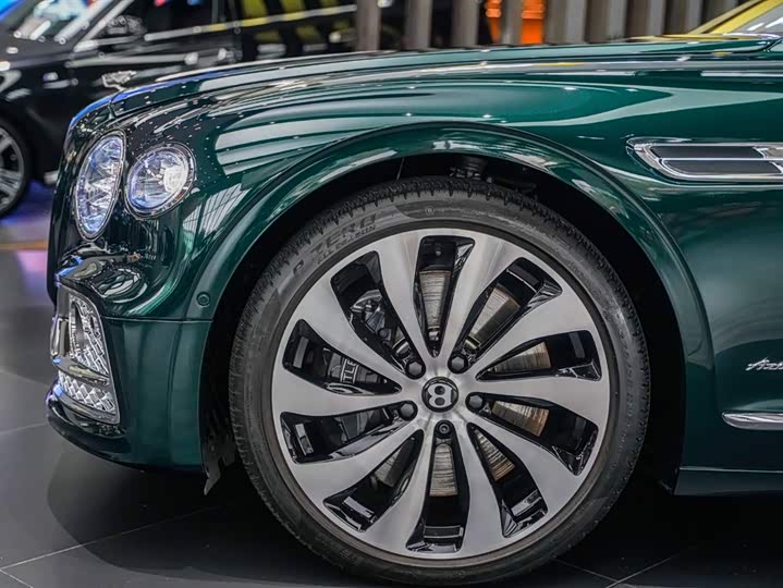 Фото 8 - Bentley Flying Spur