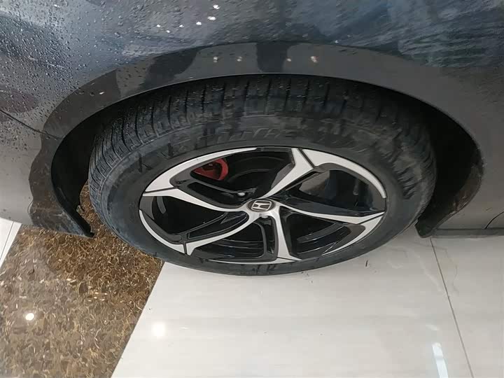 Фото 23 - Honda Accord