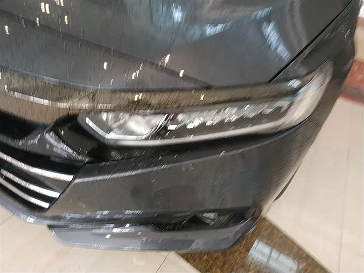 Фото 24 - Honda Accord