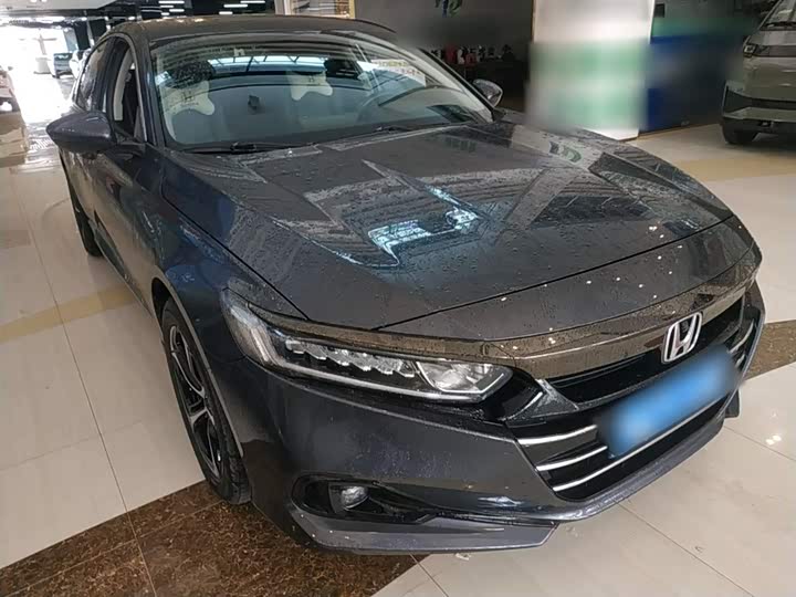 Фото 4 - Honda Accord