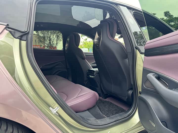 Фото 29 - Xiaomi SU7