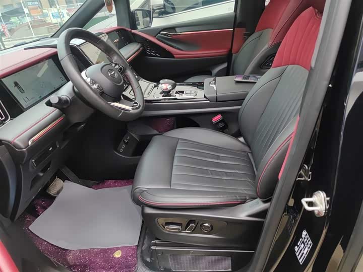 Фото 15 - GAC Trumpchi M8