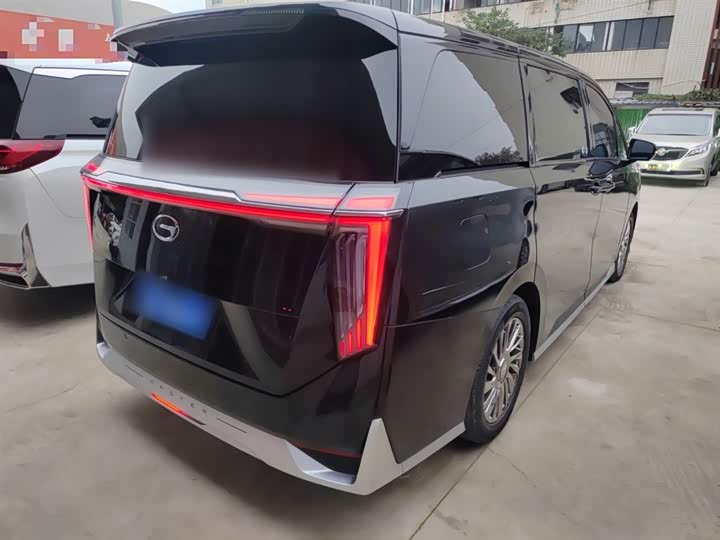 Фото 7 - GAC Trumpchi M8