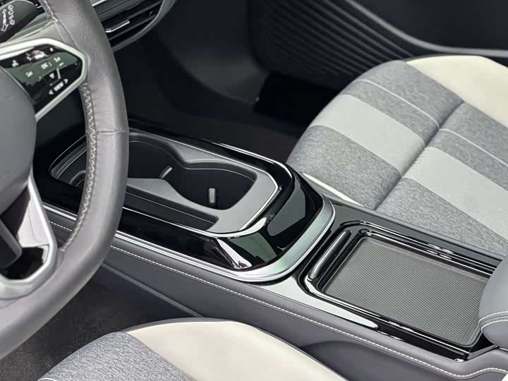 Фото 9 - Volkswagen ID.4 Crozz