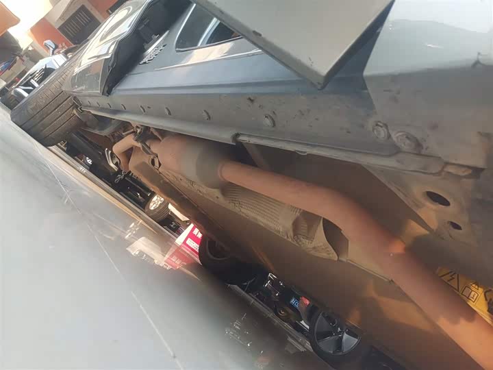 Фото 21 - LiXiang One