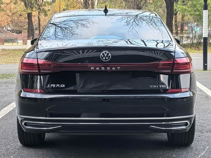 Фото 5 - Volkswagen Passat
