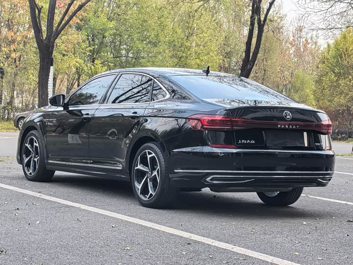 Фото 6 - Volkswagen Passat