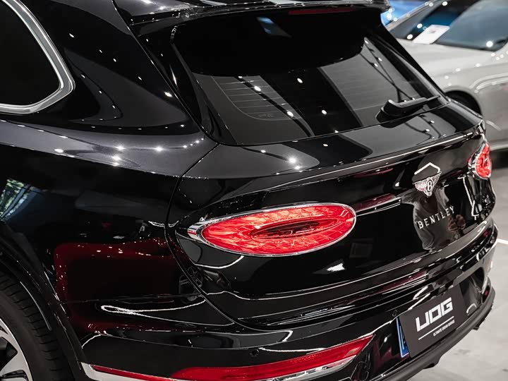 Фото 20 - Bentley Bentayga