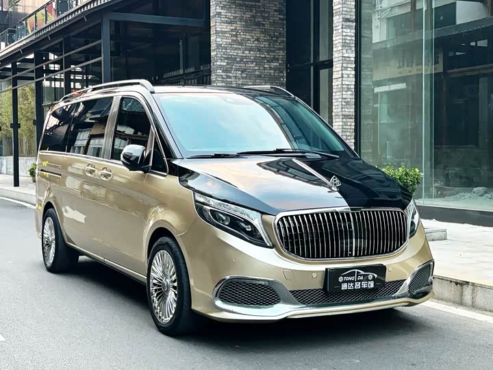 Фото 3 - Mercedes-Benz V-Class