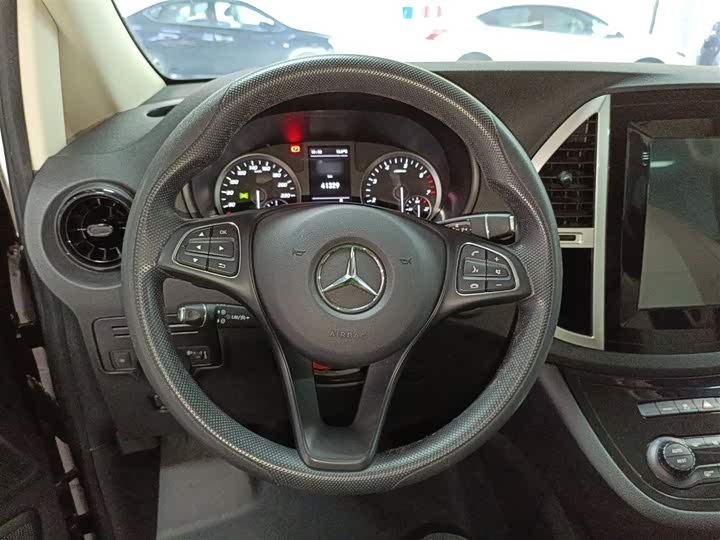 Фото 11 - Mercedes-Benz Vito