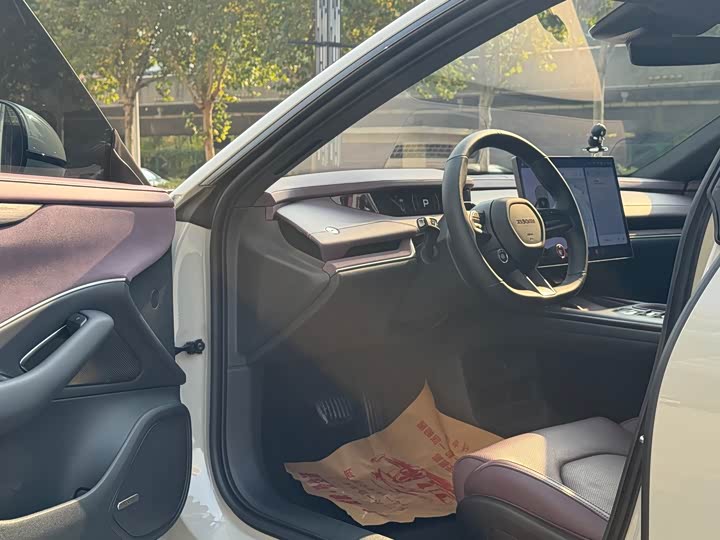 Фото 4 - Xiaomi SU7