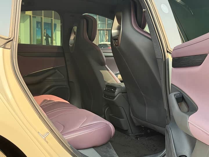 Фото 7 - Xiaomi SU7