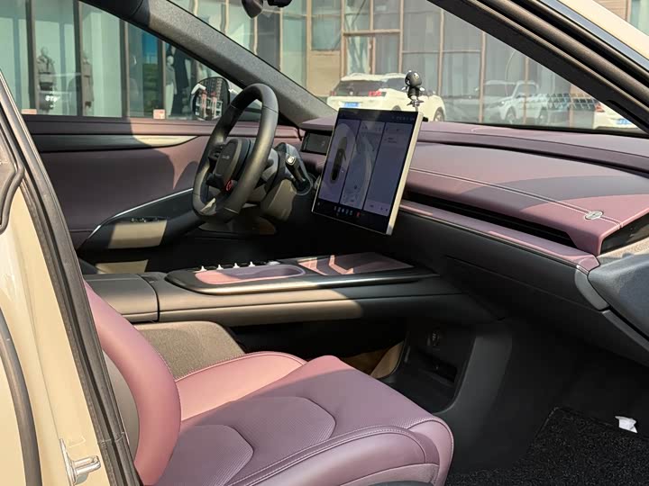 Фото 8 - Xiaomi SU7