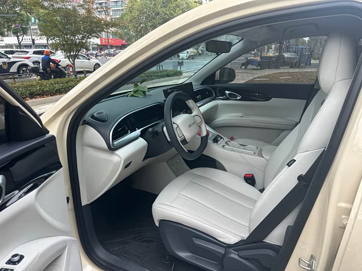 Фото 7 - Geely Galaxy Geome