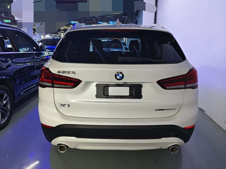 Фото 16 - BMW X1