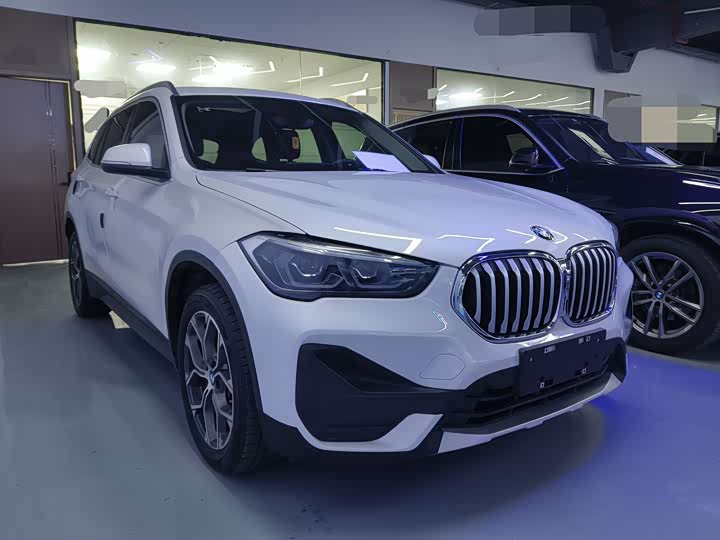 Фото 3 - BMW X1