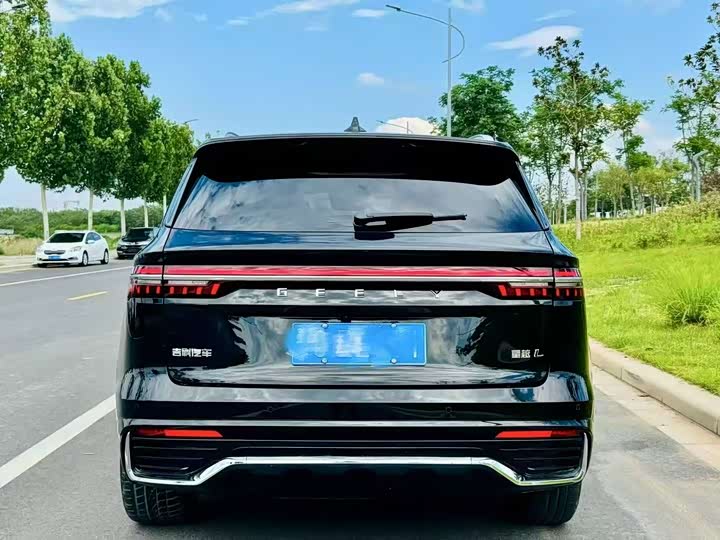 Фото 8 - Geely Monjaro