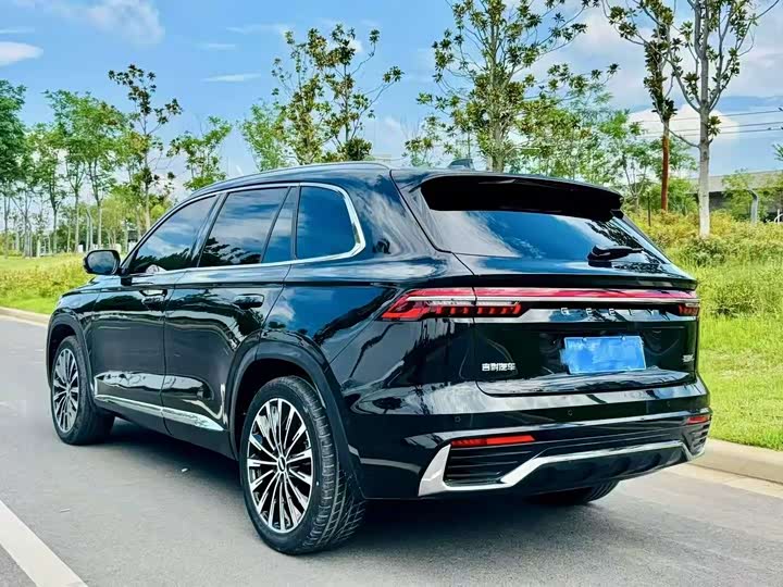 Фото 9 - Geely Monjaro