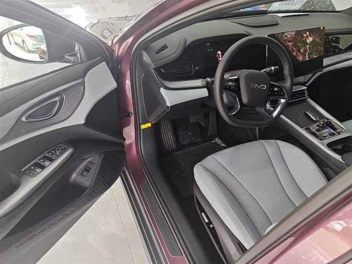 Фото 13 - BYD Seal