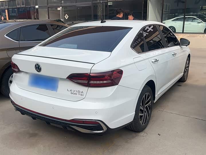 Фото 5 - Volkswagen Lavida