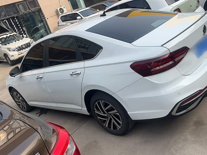 Фото 7 - Volkswagen Lavida