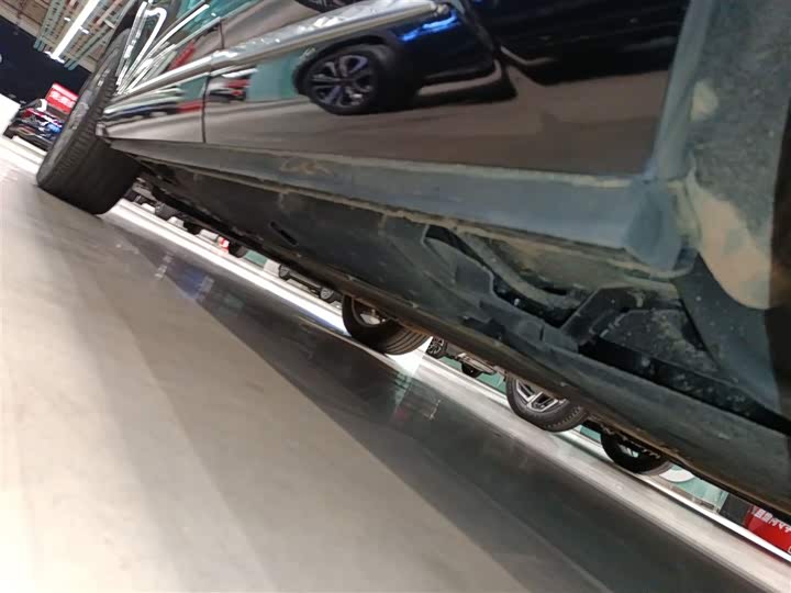 Фото 22 - Hongqi HS3 Hybrid