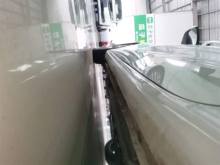 Фото 22 - Geely Emgrand