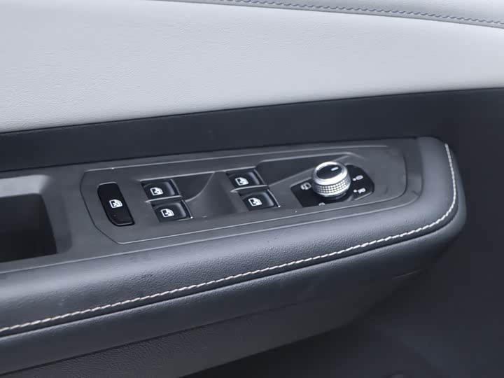 Фото 5 - Volkswagen Teramont Pro