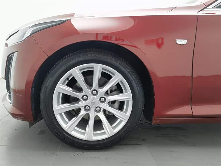 Фото 17 - Cadillac CT5