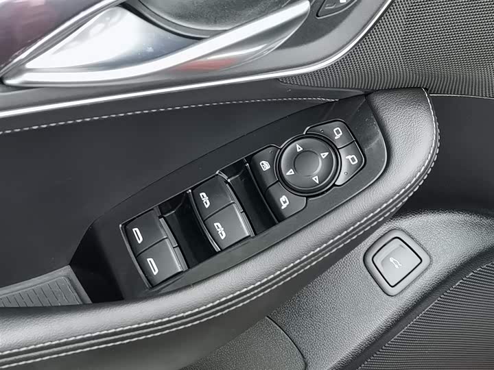 Фото 9 - Cadillac CT5