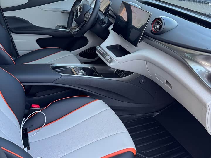 Фото 4 - BYD Dolphin