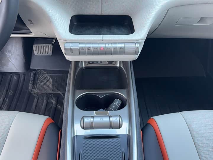 Фото 9 - BYD Dolphin