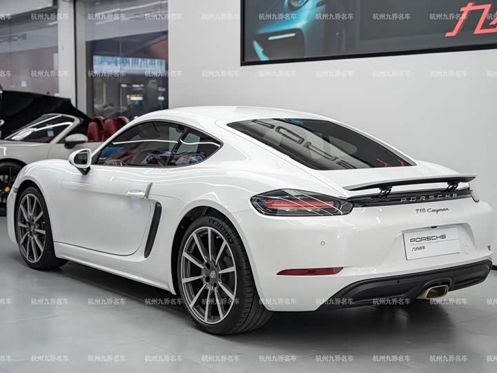 Фото 4 - Porsche 718