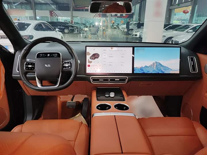 Фото 10 - LiXiang L8